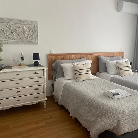 Couette-café On The Way - Beach/guest House 3*